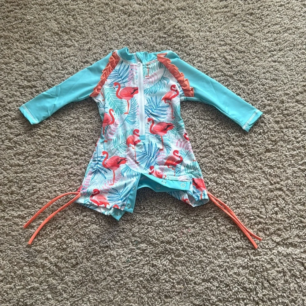069 NIB BesserBay Infant Girl UPF 50+ Half Zip Long Sleeve Swimsuit - Size: 0-6M
